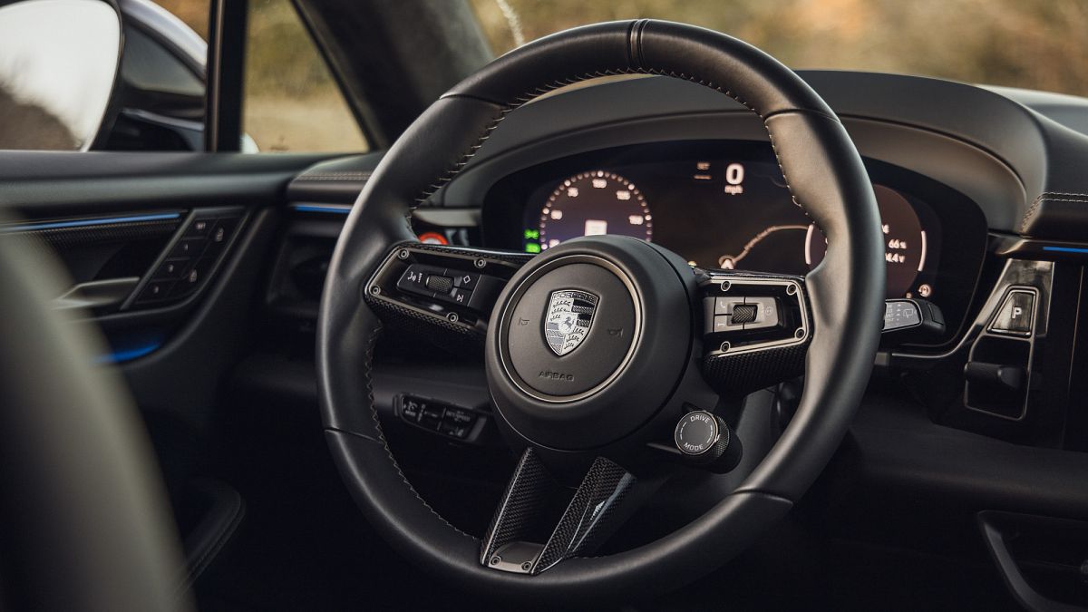 Macan Turbo, Porsche.