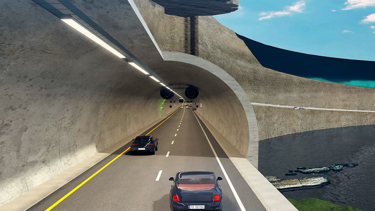 The Rogaland fixed link, or Rogfast, will be about 26.7 km long and 390 m at the deepest point under the sea when completed.
