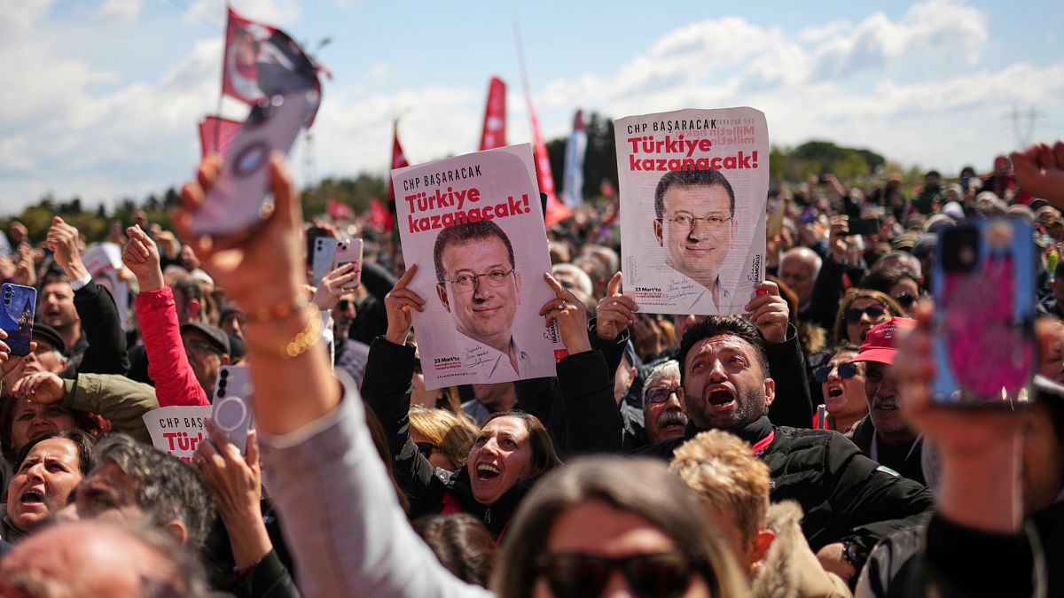 Supporters of Ekrem İmamoğlu  gather outside the prison where his hearing is taking place west of Istanbul, 11 April, 2025
