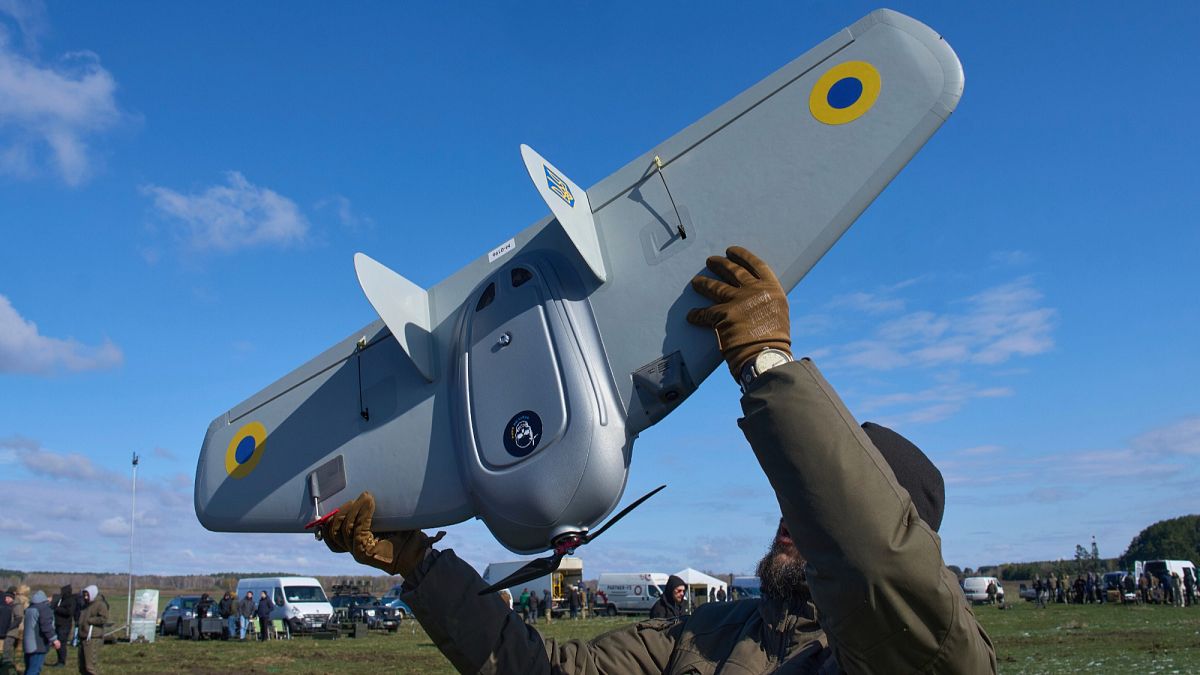 EU -Verteidigungskommissar fordert eine weitere Integration in die Ukraine -Verteidigungsindustrie