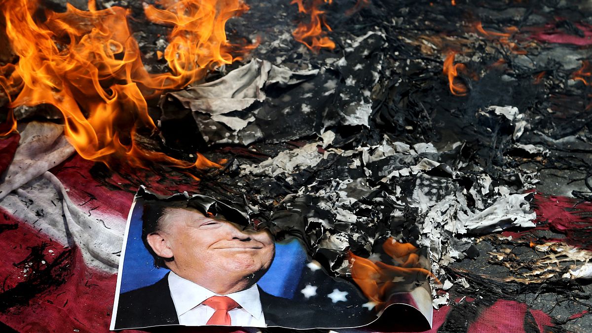 Die FM des Iran sagt, Gespräche mit Washington "kompliziert" durch US -Streiks auf Atomstandorten