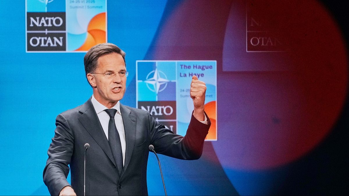 Rutte: Das neue Ziel von 5% der NATO ist "Quantensprung", um die Luftverteidigung zu verbessern und Tausende von Panzern zu kaufen