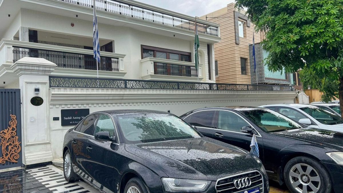 Botschafter in der Westarctica? Indische Polizei verhaften Mann wegen gefälschter Botschaftscam