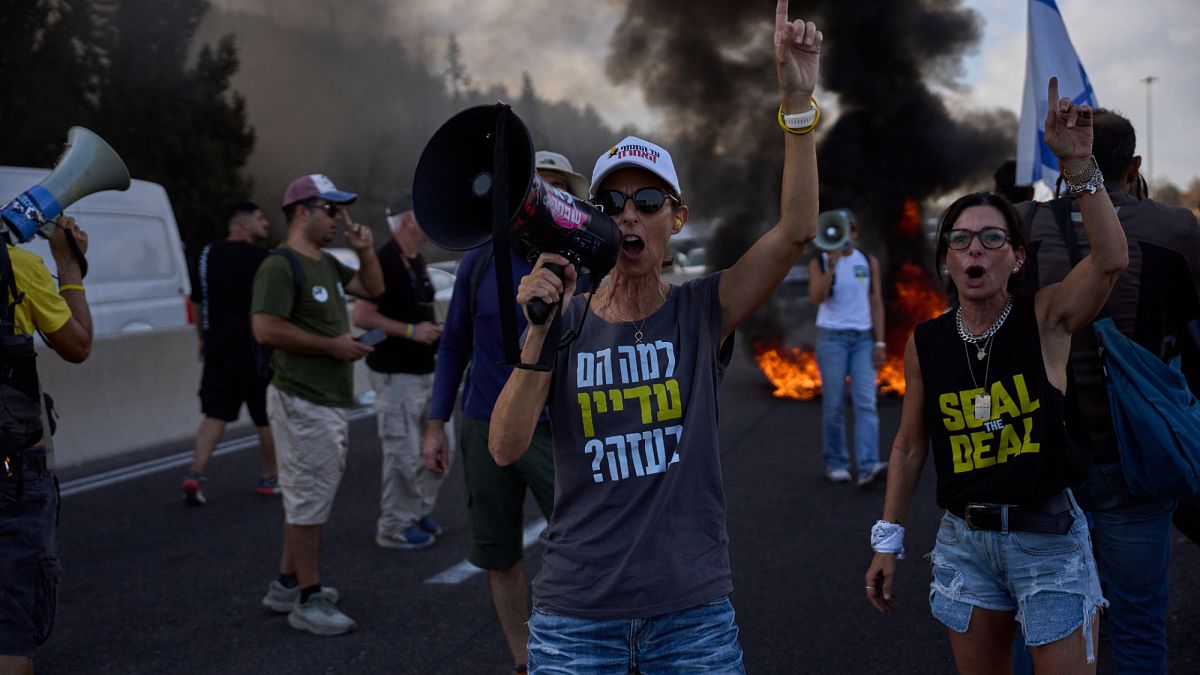 38 verhaftet als Streiks und Proteste, die Waffenstillstand und Geiselveröffentlichungsgeschäft erfordern, Israel Sweep Israel
