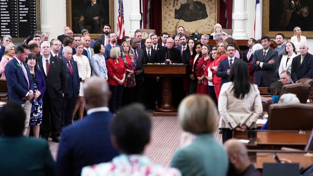 Das Texas House genehmigt neu gezeichnete Karten, um die Republikanische Partei während 2026 Zwischenwahlen zu unterstützen