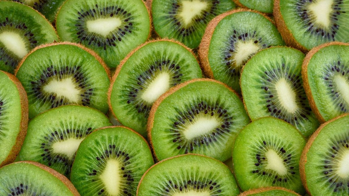 Green Kiwis verdient EUs allererster Fruchtgesundheit, dass Sie regelmäßig bleiben, um Sie zu halten