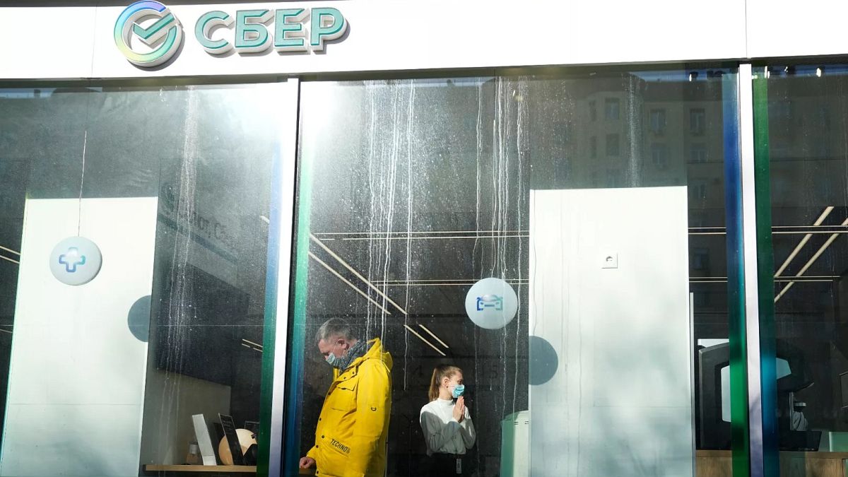 Die russische Wirtschaft stagniert im Ukrainekrieg, sagt der CEO von Sberbank