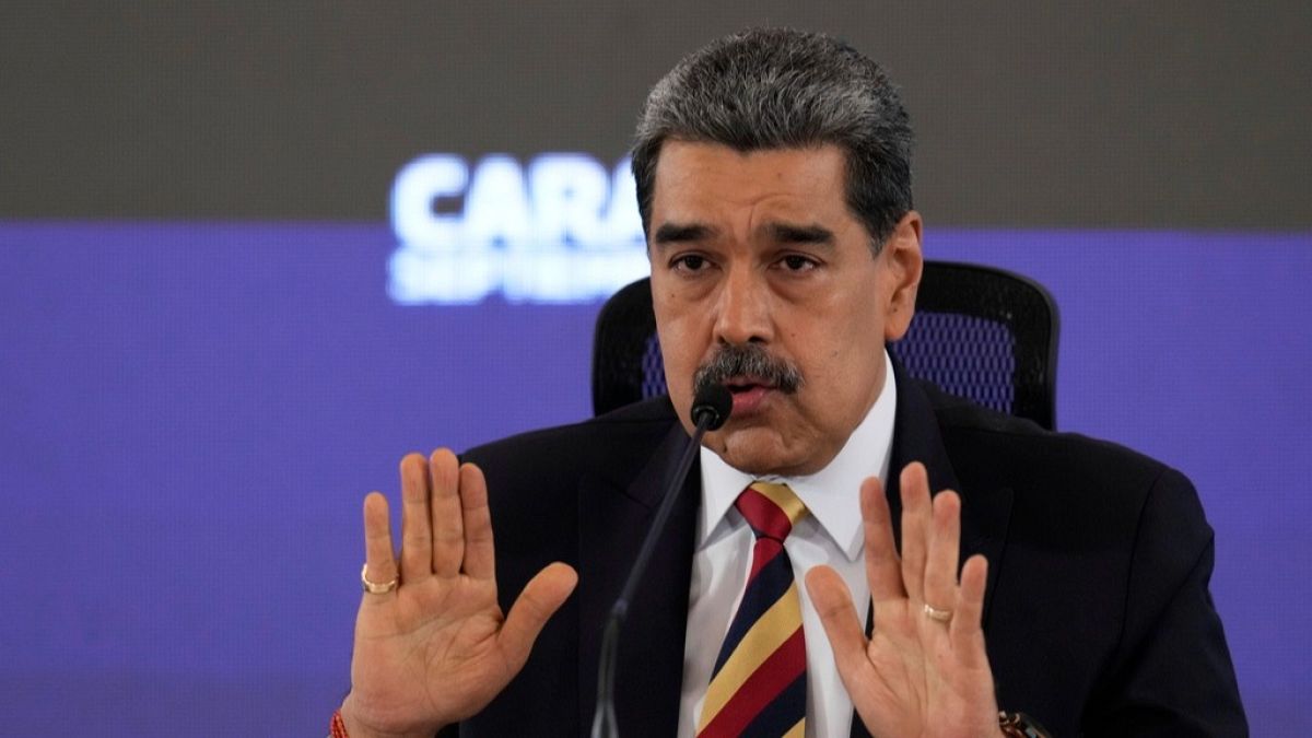 Maduro beschuldigt Trump Administration, im US -Marineaufbau in der Karibik einen Regimewechsel zu verfolgen