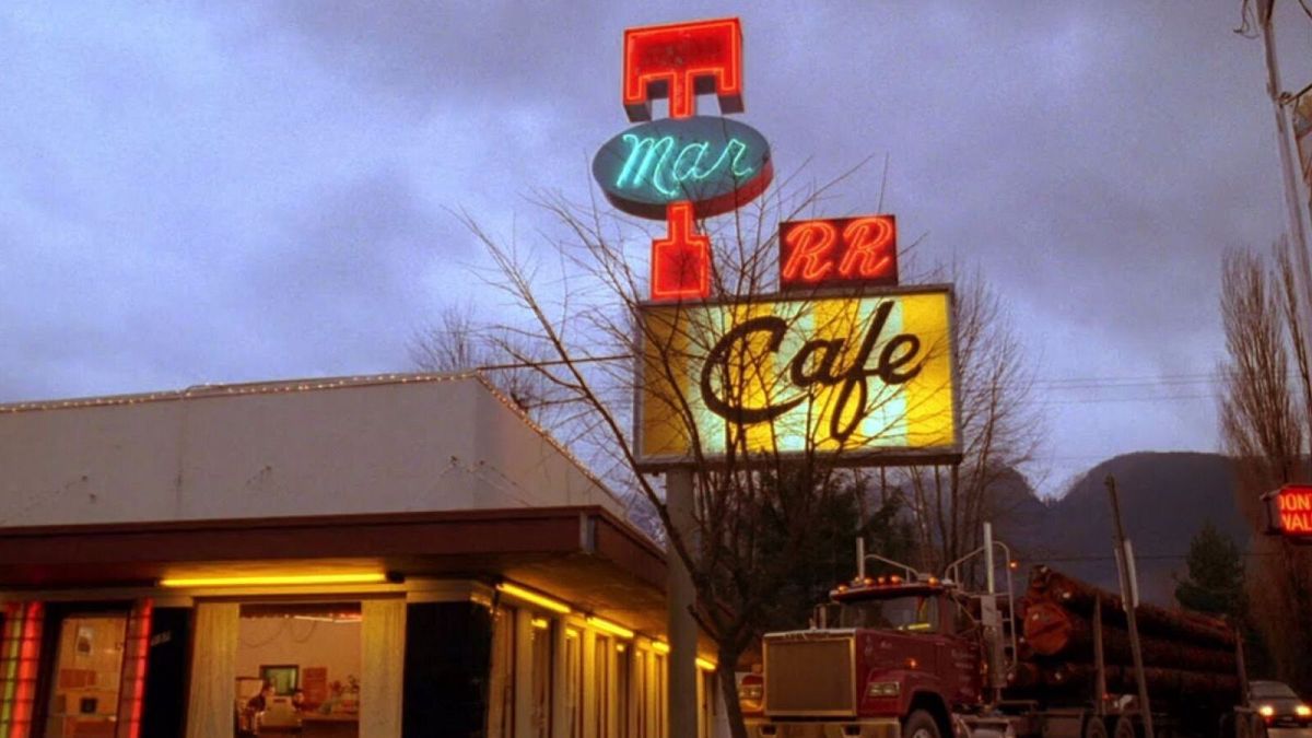 Nostalgie und Kirschkuchen: Trost aus Angst bei Twin Peaks 'Double R Diner finden