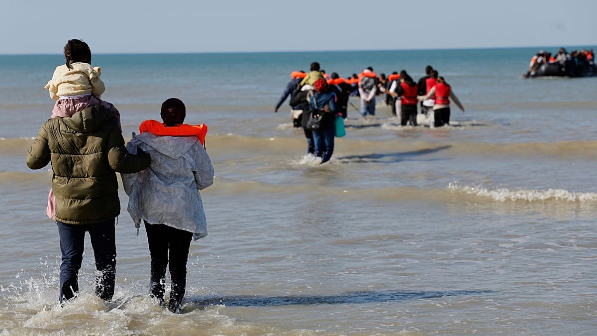 Großbritannien kündigt größte Umstrukturierung der Einwanderungspolitik an, darunter vorübergehendes Asyl und strengere Schutzbedingungen