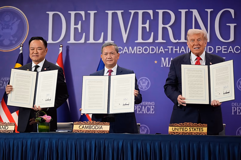 US-Präsident Donald Trump, kambodschanischer Premierminister Hun Manet und Thailands Premierminister Anutin Charnvirakul in Kuala Lumpur, 26. Oktober 2025