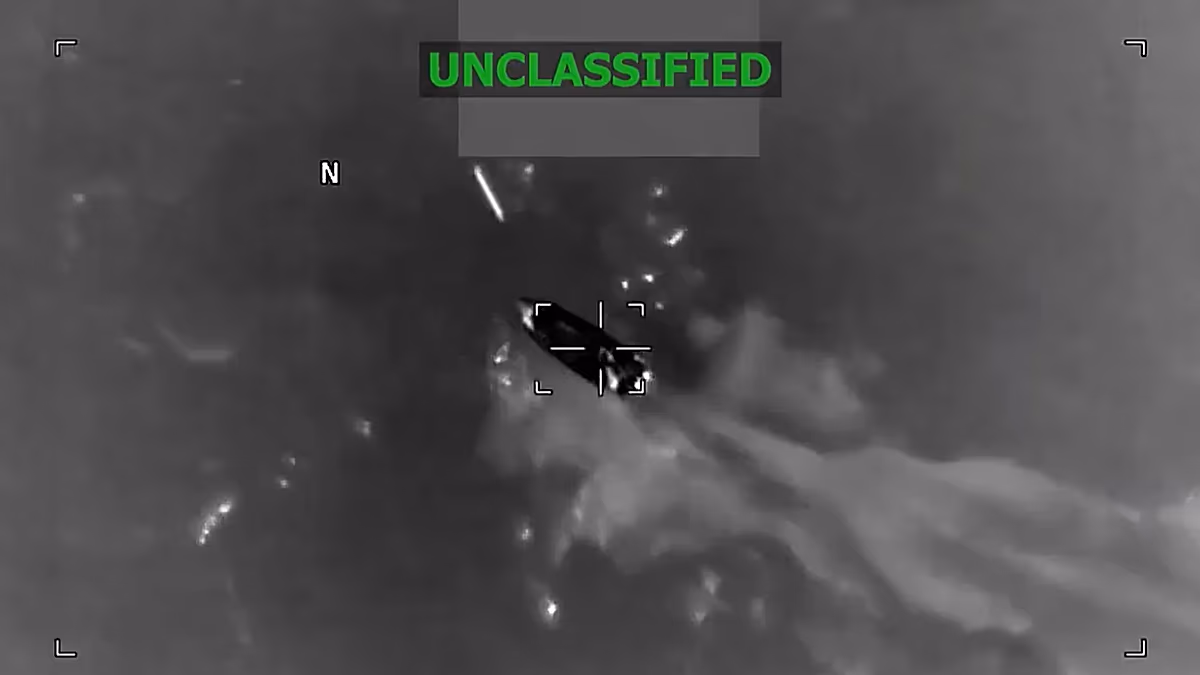 Das US-Südkommando versenkt neues Boot und tötet drei Menschen in der Nähe von Venezuela