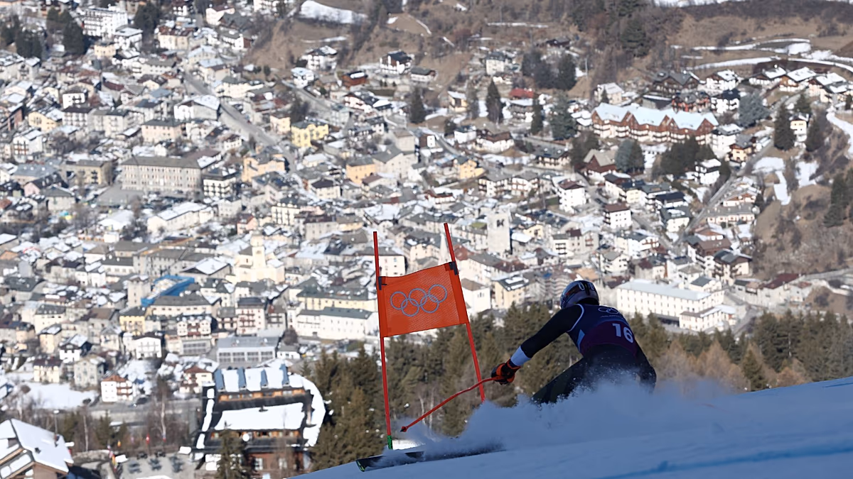 „Ich habe nicht einmal Handschuhe an“: In der Olympiastadt wird es wärmer, da der Klimawandel die Winterspiele auf dünnes Eis bringt