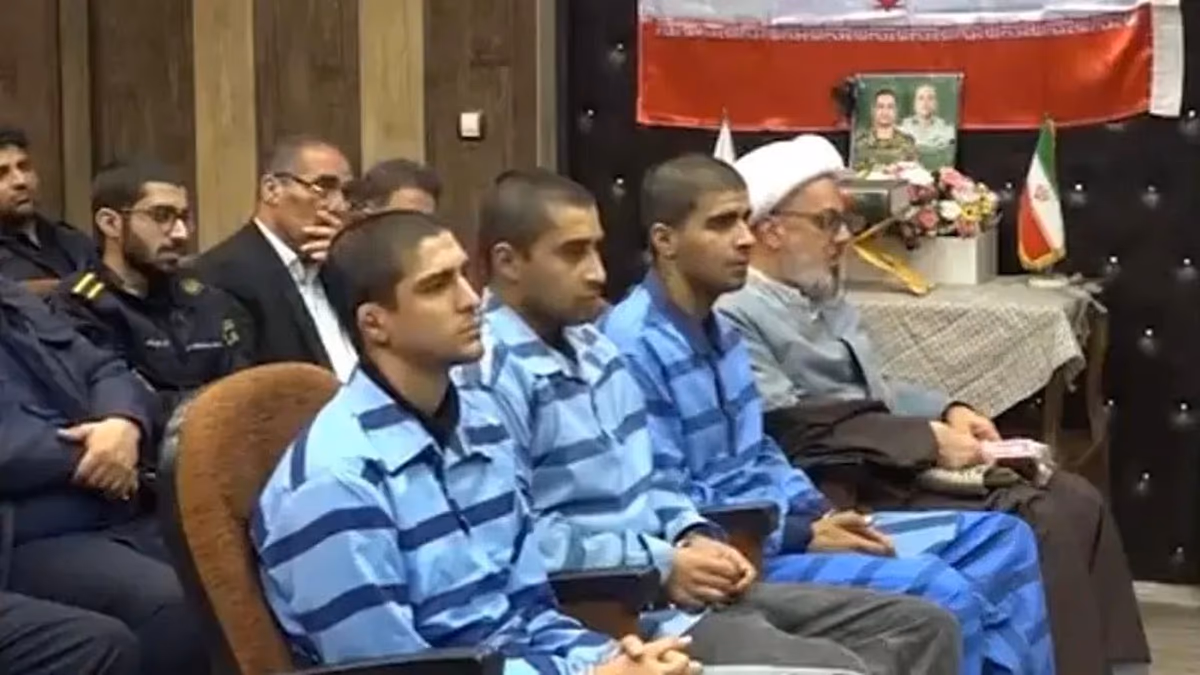 Der Iran lässt drei Männer, darunter einen 19-jährigen Ringer, bei den ersten Hinrichtungen wegen der Proteste im Januar hängen