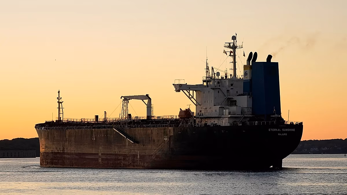 Die Trump-Regierung könnte das Jones Act aussetzen, um den steigenden Ölpreis einzudämmen