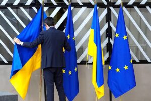 Die Ukraine öffnet „informell“ alle sechs Cluster im EU-Beitrittsantrag, aber das Veto bleibt bestehen