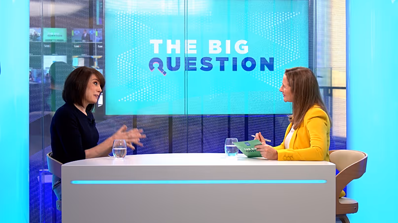 Sue Duke von LinkedIn schließt sich Angela Barnes bei The Big Question an