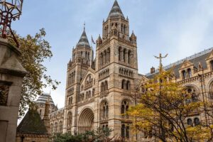 Dies sind die beliebtesten Touristenattraktionen Großbritanniens, vom Natural History Museum bis Stonehenge