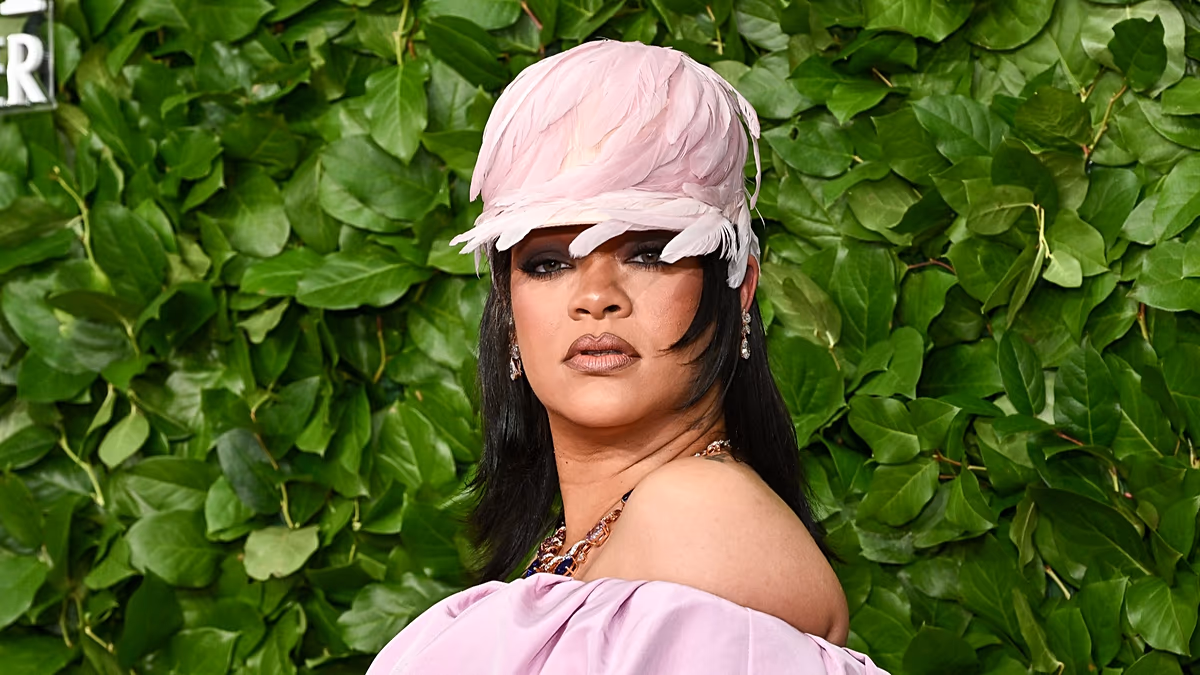 Frau bekennt sich des versuchten Mordes an Rihanna nicht schuldig