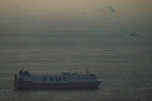 Iran droht mit Vergeltung, nachdem Trump ein 48-Stunden-Ultimatum zur Wiedereröffnung der Meerenge gestellt hat