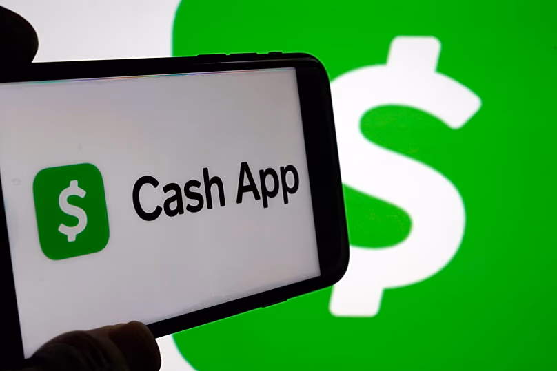 DATEI. Logos für die Cash App werden im September 2023 auf Geräten in New York angezeigt