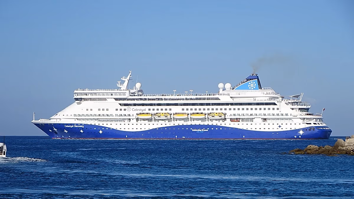 Das erste Kreuzfahrtschiff durchquert die Straße von Hormus seit Beginn des Iran-Krieges