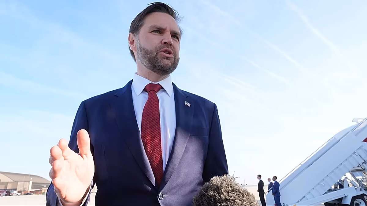 JD Vance warnt den Iran davor, bei den geplanten Gesprächen in Pakistan mit den USA zu „spielen“.