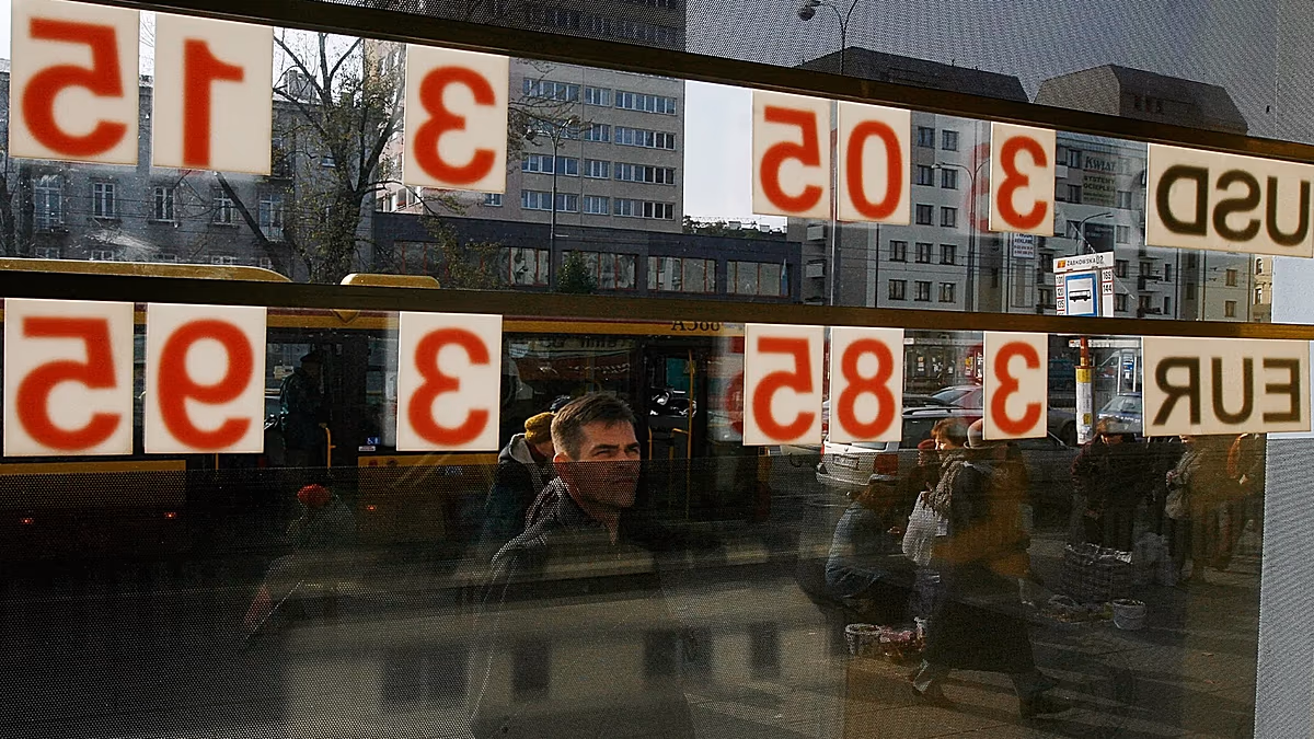 Lohnt es sich, Bargeld zu horten, wenn die physische Währung in Polen ein Comeback feiert?