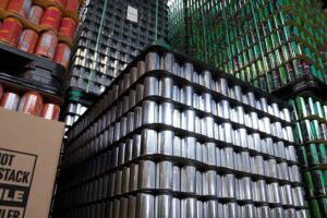 Londoner Metallindex auf Rekordhoch angesichts der Angst vor Angebotsknappheit bei Aluminium