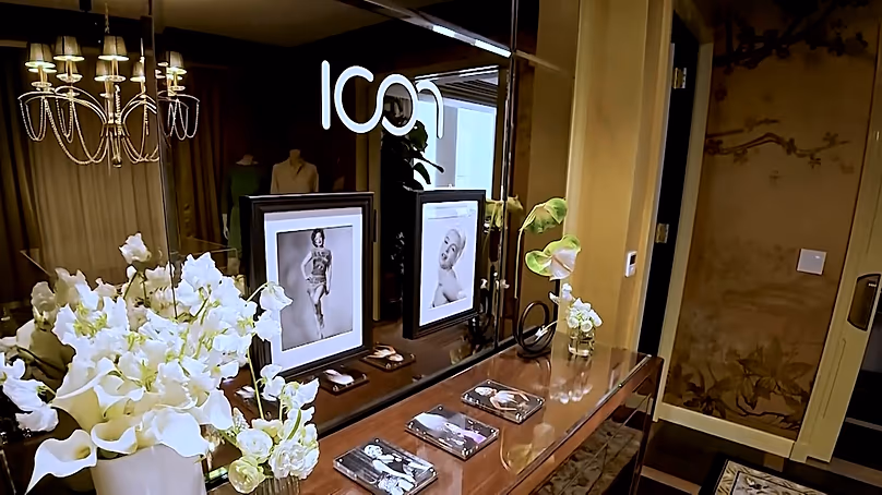 Ein Blick auf die Marilyn Monroe ICON-Sammlung, einschließlich signierter Fotos 