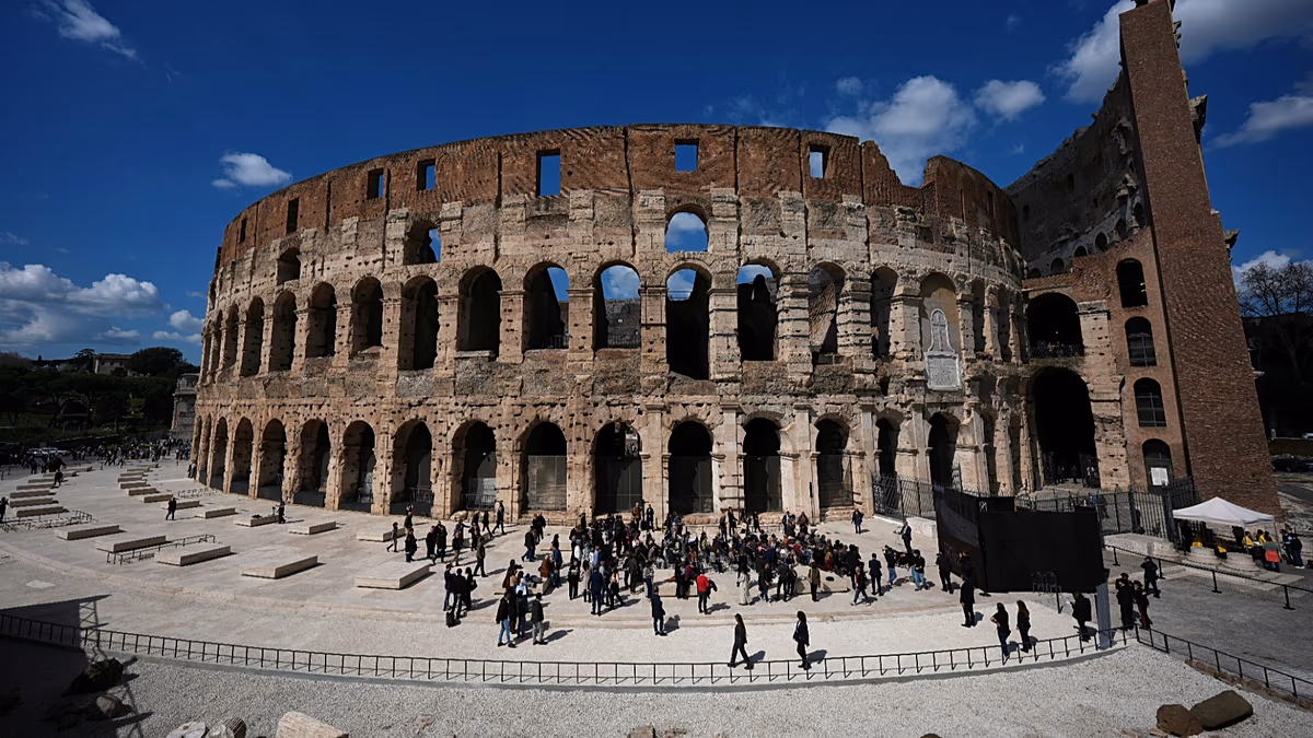 Wegbereiter: Die Renovierung des Kolosseums in Rom bringt jahrhundertelang verborgene Strukturen zum Vorschein
