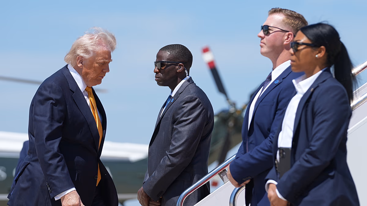 Trumps China-Besuch: Die US-CEOs Musk, Cook und Nvidias Huang nehmen an Handelsgesprächen teil