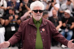 Der spanische Regisseur Pedro Almodóvar bezeichnet Trump, Netanyahu und Putin in Cannes als „Monster“.