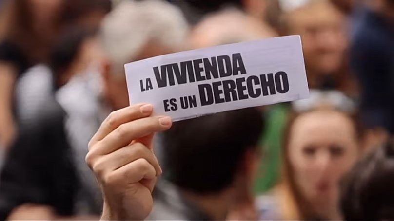DATEI – Protest in Spanien wegen der Immobilienkrise, 2024.