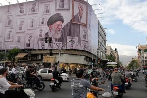 Die iranische Wirtschaft wird durch Krieg, Blockaden und steigende Inflation auf die Probe gestellt
