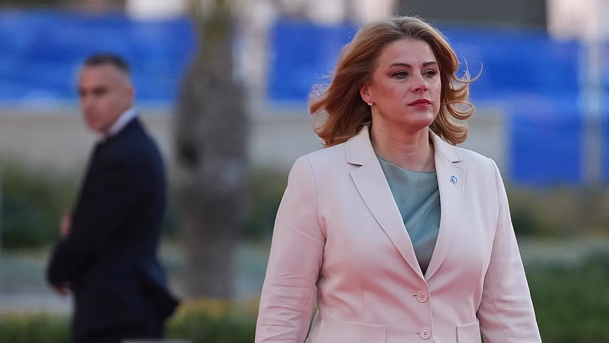 Die lettische Premierministerin Evika Siliņa kündigt nach einer Woche voller Skandale überraschend ihren Rücktritt an