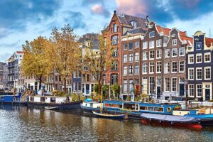 Hat Amsterdam Fleischwerbung verboten, um Muslime nicht zu beleidigen?