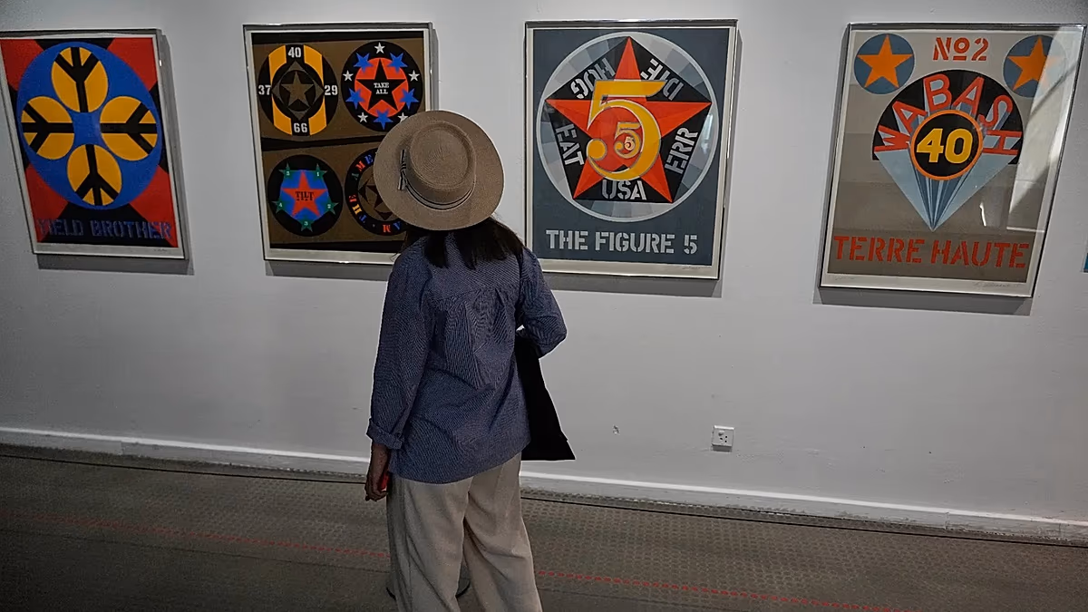 Kunst als Überleben: Antikriegsartefakte US-amerikanischer Künstler in Teheran ausgestellt