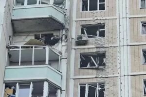 Nach Angaben Russlands sind bei einem der größten Drohnenangriffe der Ukraine im Raum Moskau drei Menschen getötet worden