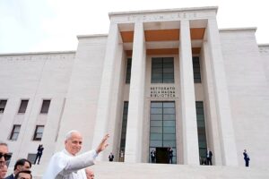 Papst verurteilt die Zunahme der KI-gesteuerten Kriegsführung und sagt, sie führe zu einer Vernichtungsspirale