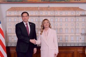 Rubio in Rom: „Trump hat sich nicht zum Rückzug entschieden“, warnt aber vor „Problemen mit Nato-Verbündeten“.