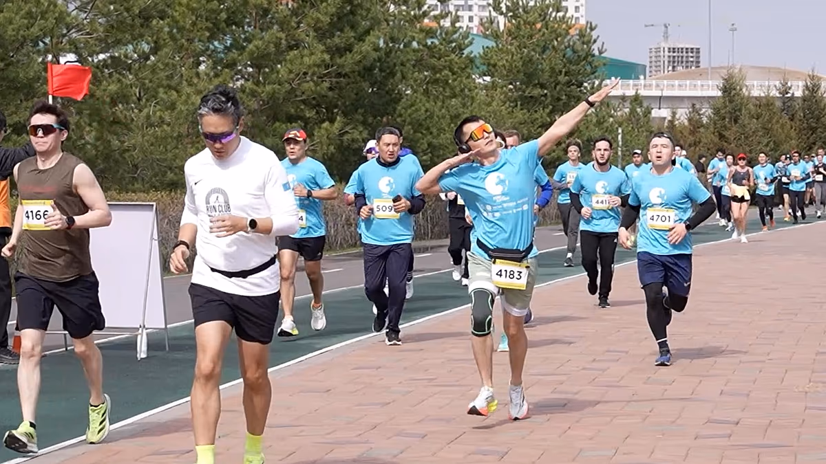 Tausende nehmen am Run for Autism-Lauf in Astana teil, um Inklusion zu unterstützen. Rund 5.000 Menschen nahmen am Wohltätigkeitslauf Run for Autism in Astana teil und unterstützten Inklusionsinitiativen für Kinder mit Autismus und Entwicklungsstörungen. 30.04.2026