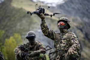 Umgeben von der EU: Warum die neutrale Schweiz massiv in Drohnen investiert