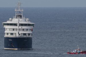 Was passiert auf dem Hantavirus-Schiff? Passagiere melden sich zu Wort, als sich das Schiff Europa nähert