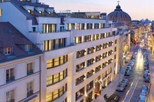 „Verheerender Schlag“: Drei große Luxushotels in Frankreich verlieren den Status eines „Palastes“.
