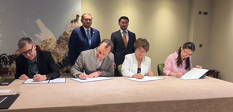 Unterzeichnung der MoUs zur Zusammenarbeit im Bereich Bildung und KI