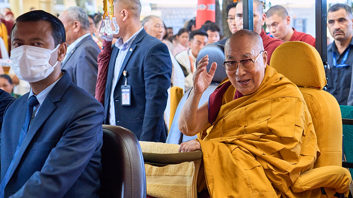 Dalai Lama nimmt an der Vereidigung der tibetischen Exilregierung in Indien teil