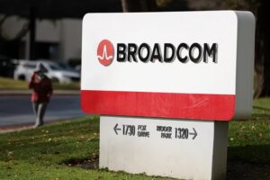 Der KI-Riese Broadcom verliert 300 Milliarden US-Dollar an Marktwert, da die Aussichten hinter den himmelhohen Erwartungen zurückbleiben