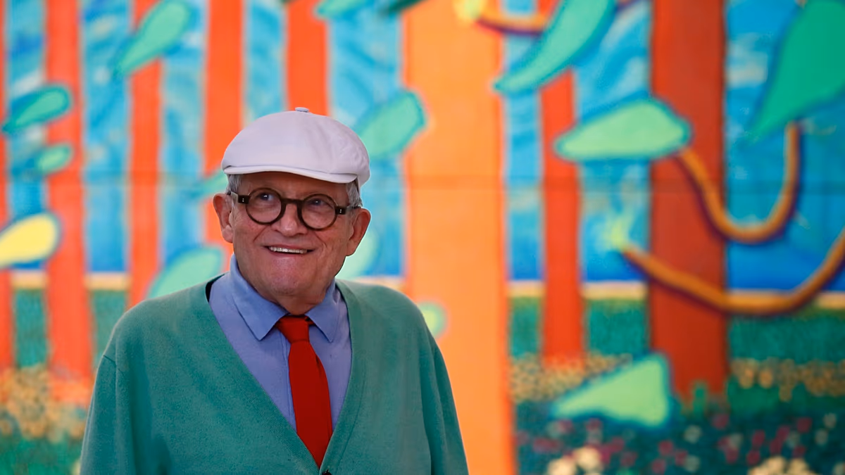 Der britische Künstler David Hockney, dessen farbenfrohe Pool-Gemälde eine Ära prägten, ist im Alter von 88 Jahren gestorben