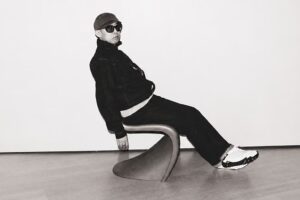 Die Ausstellung „From Japan With Love: London“ untersucht, wie NIGO Mode, Musik und Hype-Kultur verändert hat